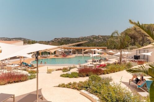 CLUB ESSE CALA BITTA